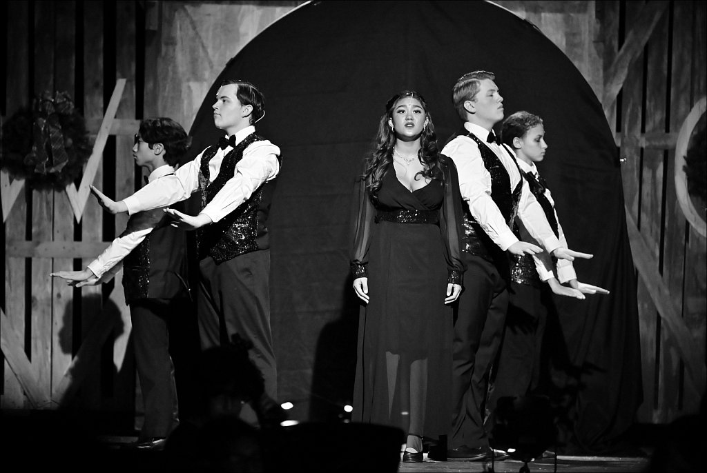 MOHS Presents "White Christmas"