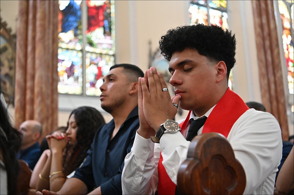 Confirmation at Our Lady of Fatima Saint Nicholas