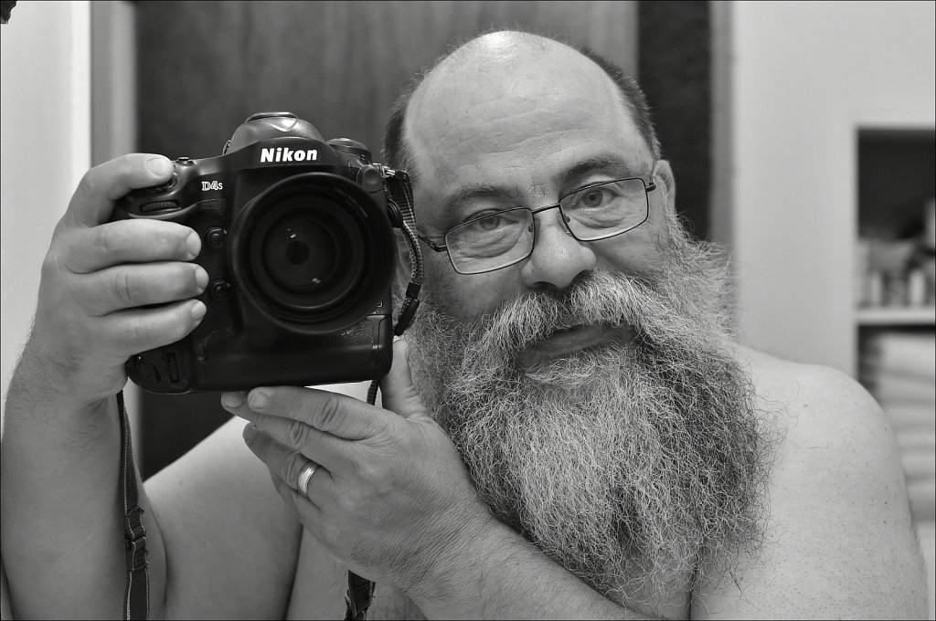 Playing with Nikkor AF-S 50mm F/1.4 G